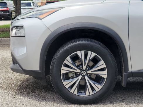 Used 2021 Nissan Rogue SV FWD image 8