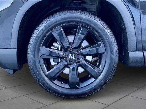 Used 2025 Honda Pilot Black Edition image 11