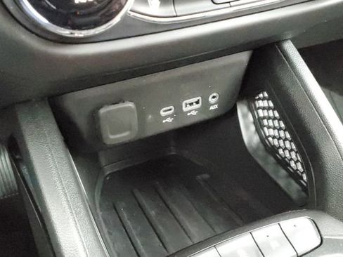 Used 2023 Chevrolet TrailBlazer LT w/ Convenience Package image 34