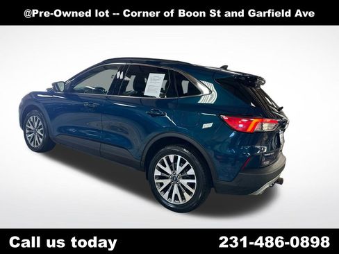 Used 2020 Ford Escape Titanium AWD/4WD image 3