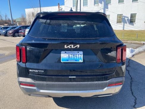 New 2025 Kia Sorento S image 36