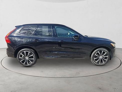 Certified 2025 Volvo XC60 B5 Plus AWD/4WD image 6