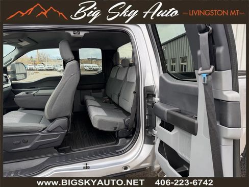 Used 2023 Ford F250 XLT w/ Camper Package image 18