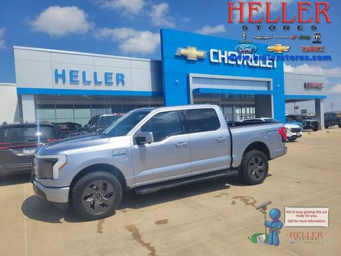 Used 2022 Ford F150 Lightning Platinum image 1