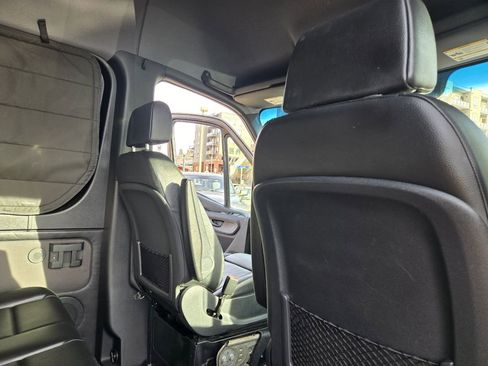 Used 2019 Mercedes-Benz Sprinter 2500 image 20