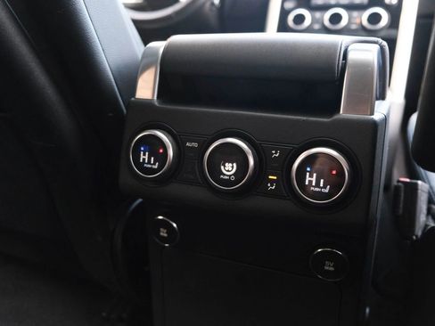 Used 2019 Land Rover Discovery HSE image 34