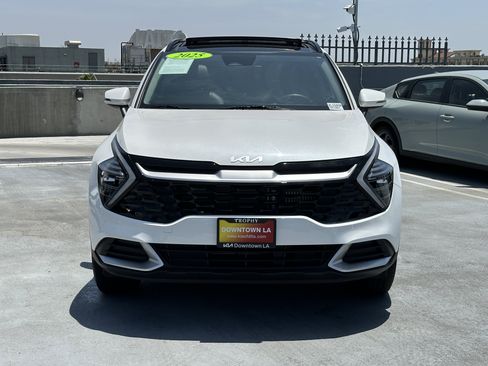 Certified 2025 Kia Sportage EX w/ EX Premium Package AWD/4WD image 11