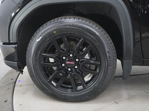 Used 2022 GMC Sierra 1500 Elevation w/ X31 Off-Road Package AWD/4WD image 27
