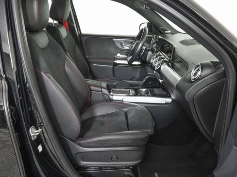 Used 2025 Mercedes-Benz GLB 35 AMG 4MATIC image 9