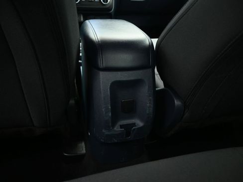 Certified 2022 Ford Maverick XL image 20