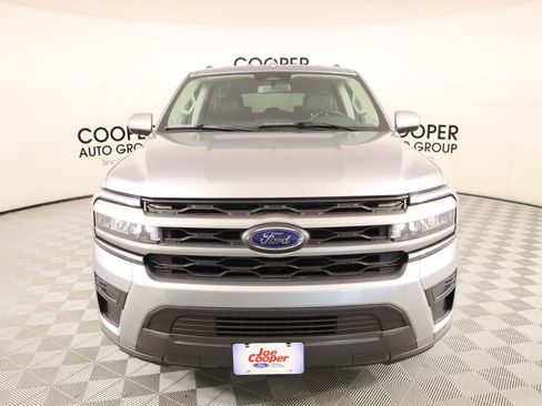 Used 2024 Ford Expedition Max XLT image 10