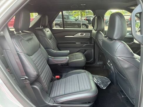 New 2026 Ford Explorer ST-Line w/ ST-Line Street Pack AWD/4WD image 28