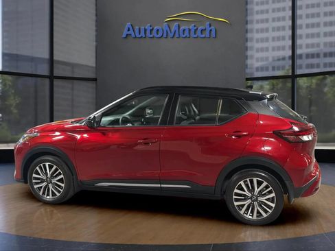 Used 2023 Nissan Kicks SR w/ SR Premium Package FWD image 8
