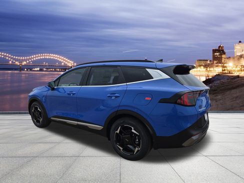 New 2026 Kia Sportage EX image 3