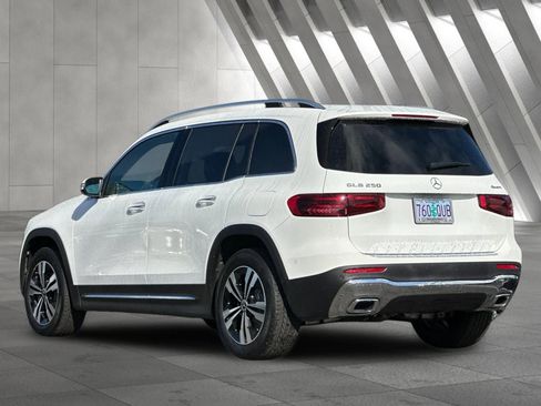 Certified 2026 Mercedes-Benz GLB 250 4MATIC image 6
