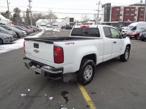 Used 2018 Chevrolet Colorado W/T w/ WT Convenience Package image 12