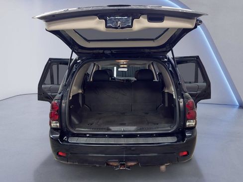 Used 2008 Chevrolet TrailBlazer LT w/ Sun And 6-Disc Cd Package image 11