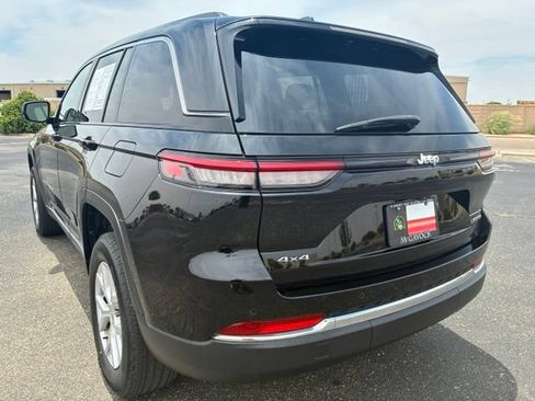 Used 2022 Jeep Grand Cherokee Limited AWD/4WD image 4