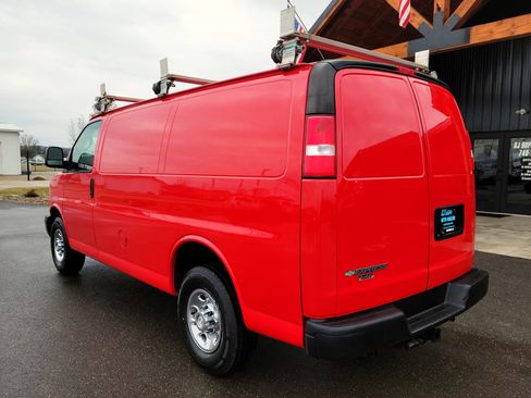 Used 2020 Chevrolet Express 2500 w/ Driver Convenience Package image 6