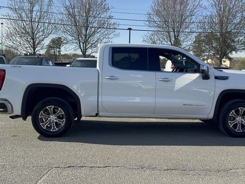 Used 2025 GMC Sierra 1500 SLT AWD/4WD image 3