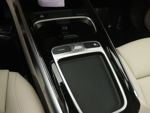 New 2026 Mercedes-Benz GLB 250 image 6