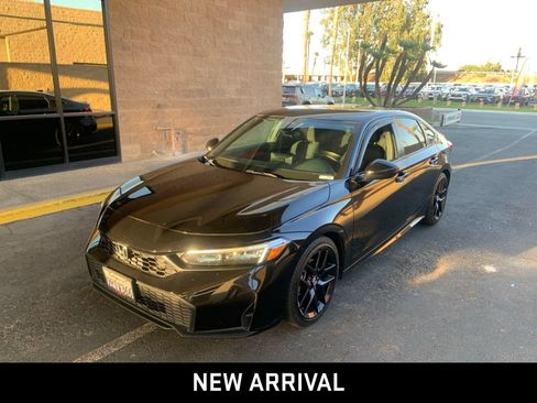 Used 2025 Honda Civic Sport image 1