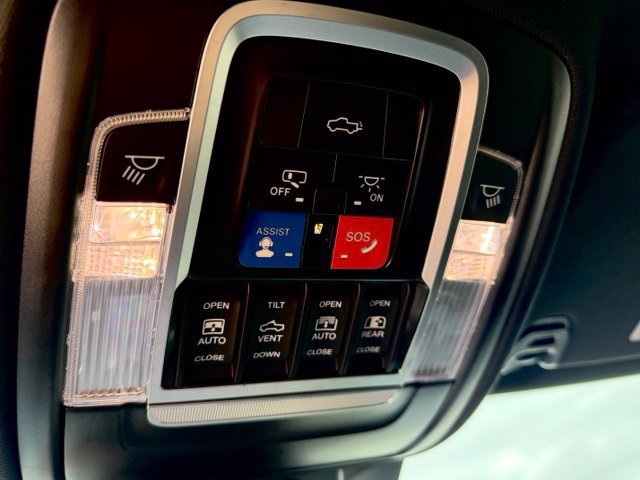 Used 2024 RAM 1500 TRX AWD/4WD image 33