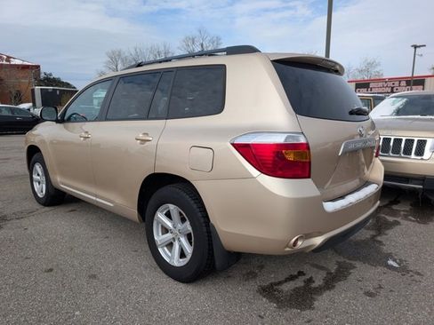 Used 2010 Toyota Highlander 4WD image 4