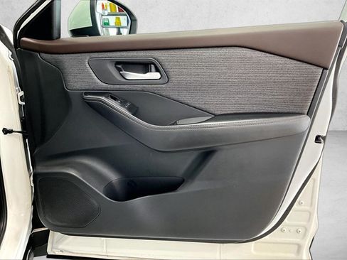 Used 2021 Nissan Rogue SV FWD image 19