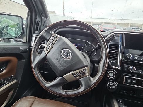 Used 2021 Nissan Titan Platinum Reserve w/ Moonroof Package AWD/4WD image 13