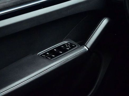 Used 2021 Porsche Cayenne GTS image 43