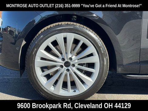 New 2026 Land Rover Range Rover SE image 51