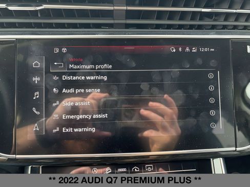 Used 2022 Audi Q7 Premium Plus w/ Premium Plus Package image 24