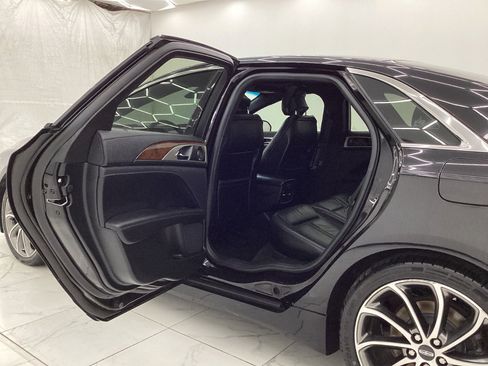 Used 2019 Lincoln MKZ Reserve w/ Reserve Plus Package AWD/4WD image 22