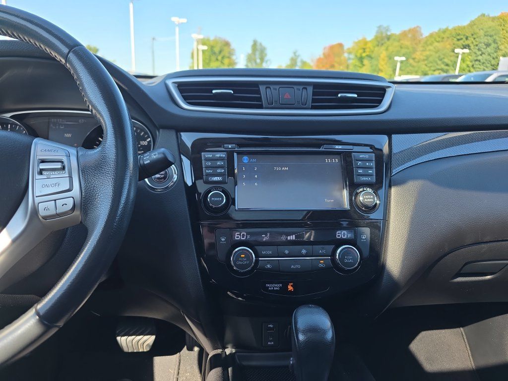 Used 2014 Nissan Rogue SL w/ SL Premium Package AWD/4WD image 30