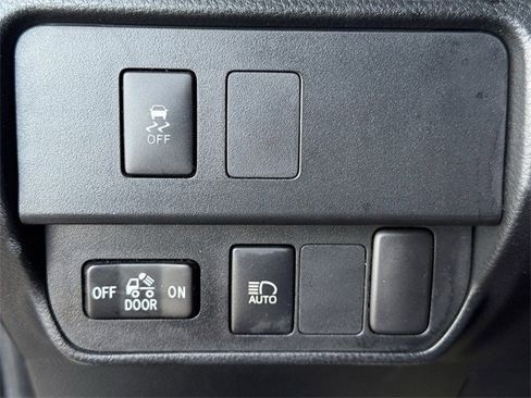 Used 2021 Toyota Tacoma SR w/ SR Convenience Package image 20