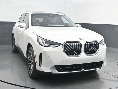 New 2026 BMW X3 xDrive30 image 9