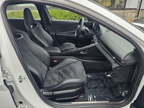 Used 2023 Hyundai Elantra N w/ Preferred Accessory Package FWD image 11