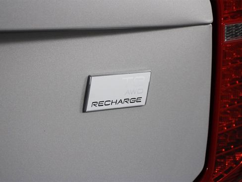 Certified 2023 Volvo XC90 T8 Plus image 20