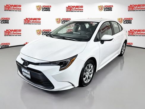 Certified 2026 Toyota Corolla LE FWD image 12