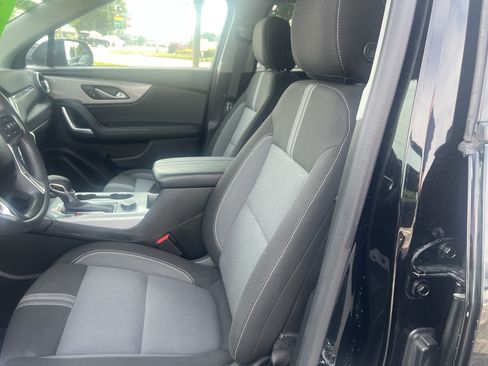 Used 2023 Chevrolet Blazer LT w/ Convenience Package FWD image 9