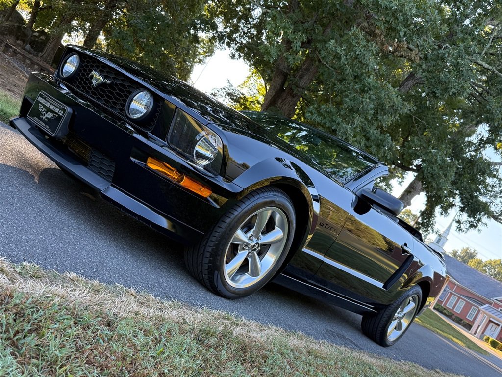 Used 2007 Ford Mustang GT RWD image 9