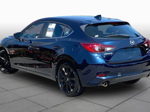 Used 2018 MAZDA MAZDA3 Touring FWD image 12