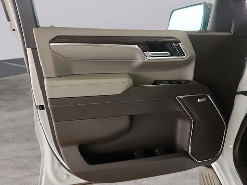 New 2026 GMC Sierra 1500 SLT AWD/4WD image 11