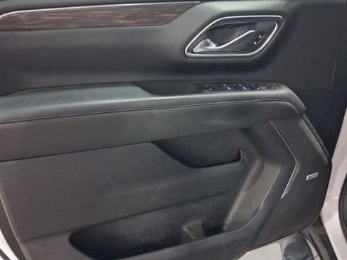 Used 2024 Chevrolet Tahoe Z71 w/ Luxury Package AWD/4WD image 27