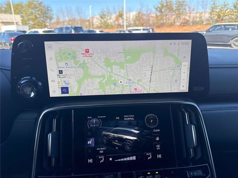 Used 2023 Lexus LX 600 4WD w/ Luxury Package image 19