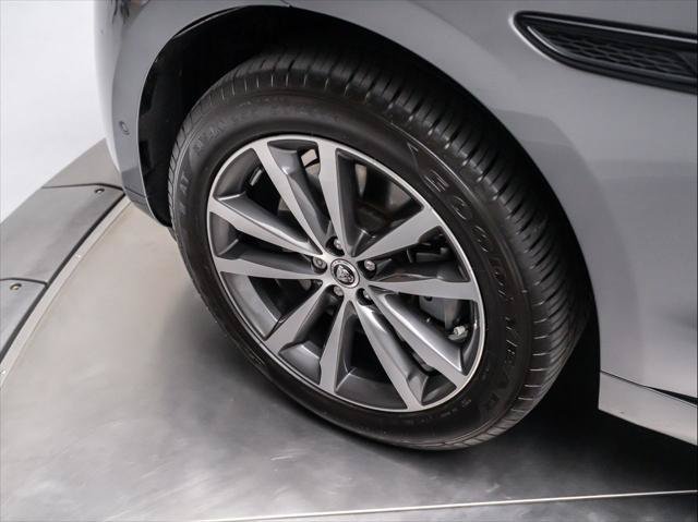 Used 2026 Jaguar F-PACE R-Dynamic S AWD/4WD image 11