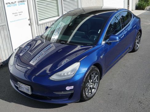 Used 2019 Tesla Model 3 Standard Range Plus RWD image 3