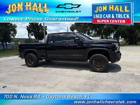 Used 2024 Chevrolet Silverado 2500 High Country w/ High Country Premium Package AWD/4WD image 17