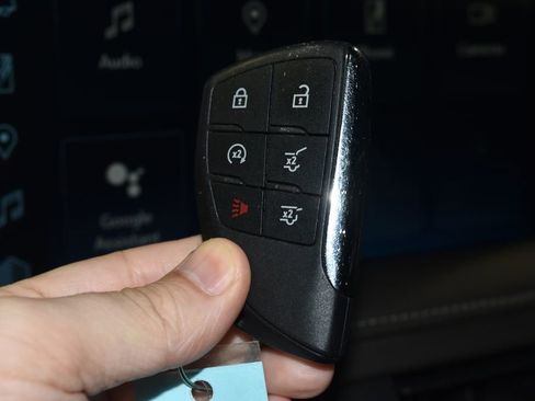Used 2023 Chevrolet Suburban LT w/ LT Signature Package AWD/4WD image 17